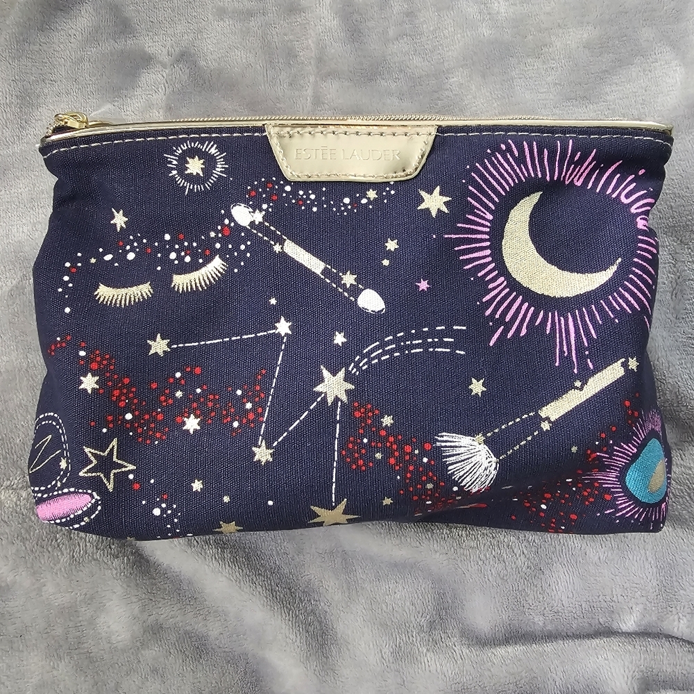 NEW - Estēe Lauder - Cosmetic Bag w/ Items